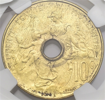 IIIe République, essai de 10 centimes Daniel-Dupuis perforé, en laiton, 1911 Paris, NGC MS63